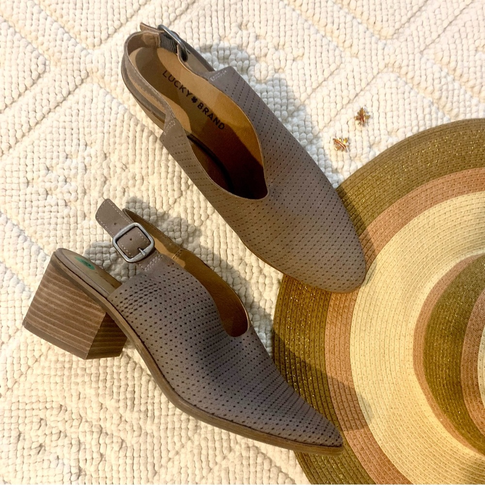 NWOB Lucky Brand Grey Perforated Slingback Stacked Heels - Picture 1 of 11